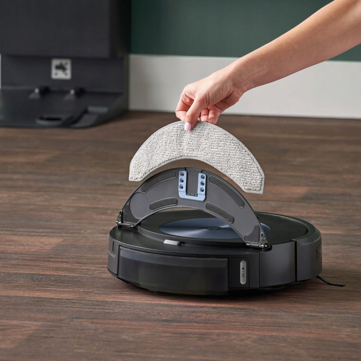 Robot sprzątający mopujący odkurzający Odkurzacz iRobot Roomba Combo j7