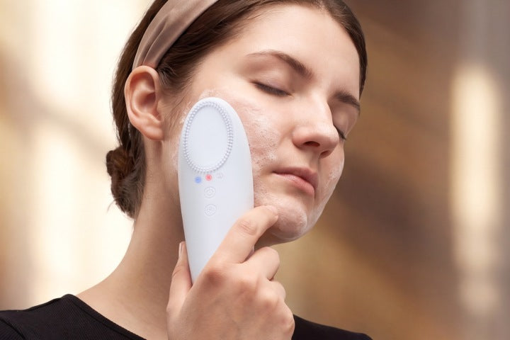 Beauty Limited Szczoteczka soniczna do twarzy 5w1 MASAŻ Kobido Ciepły Rotacja IPX5 Gray
