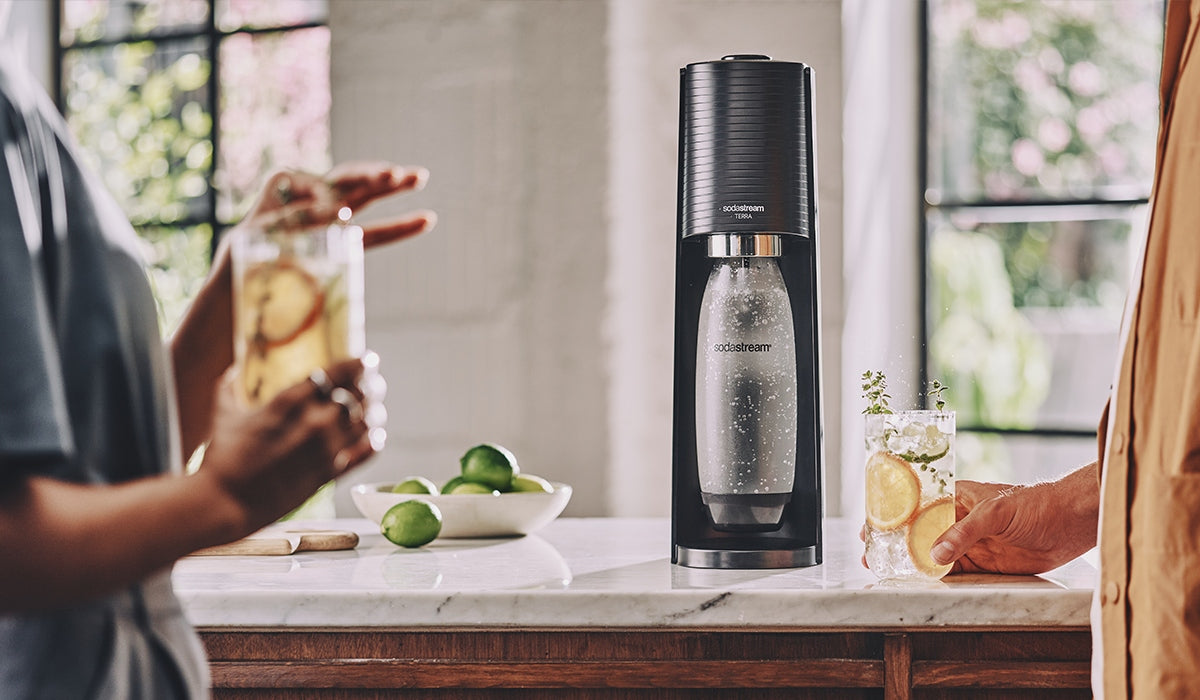 Saturator SodaStream Terra czarny do wody + 3 butelki + nabój z gazem CO2