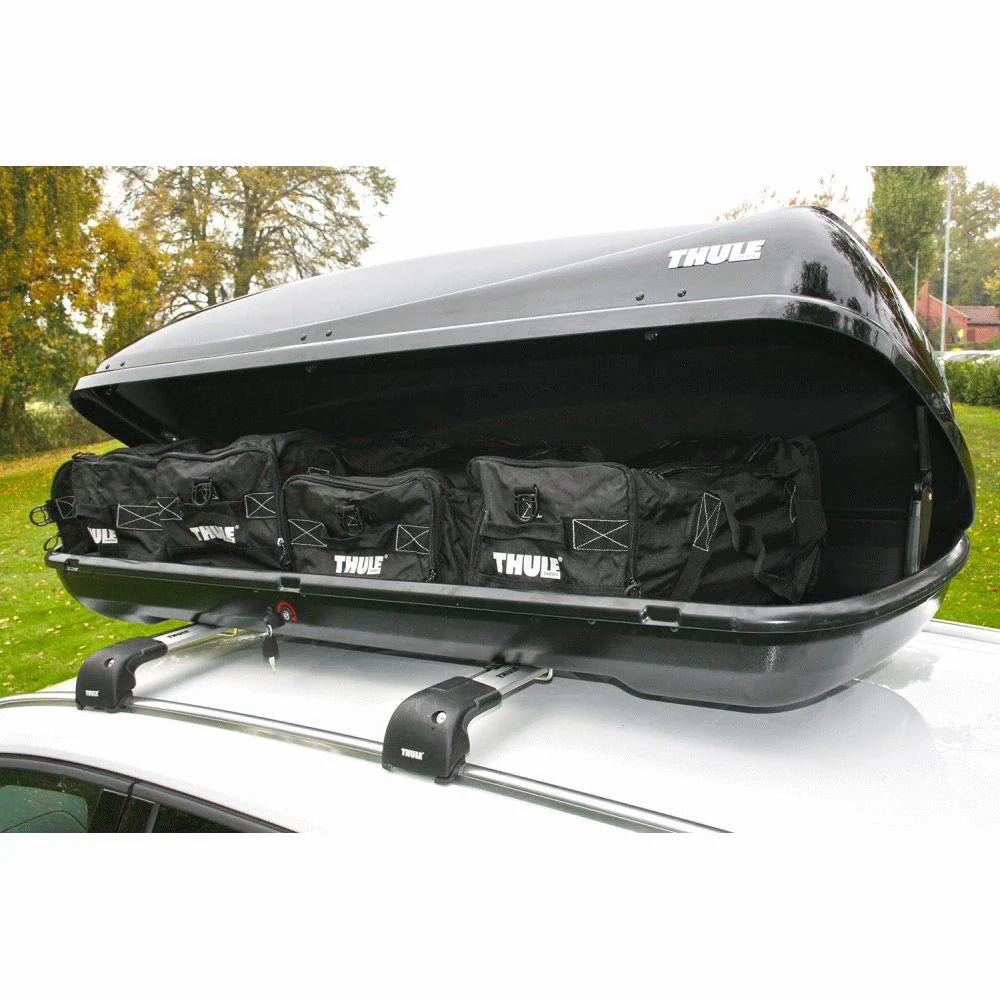 2026 THULE Ocean 200 Gloss Black Dachowy Box – 450 litrów