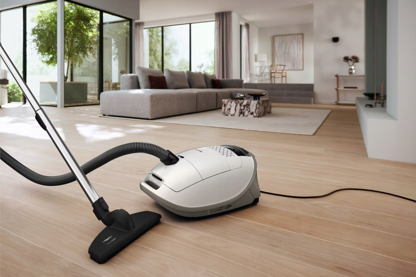 Odkurzacz workowy Miele Guard M1 Parquet XL 890 W AirClean BrilantWhite