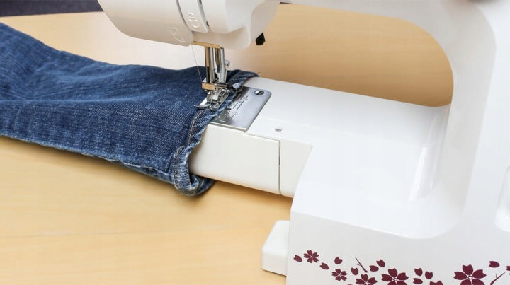 Janome REWELACYJNA domowa Maszyna do Szycia JANOME JUNO E1015 + GRATIS PORADNIK