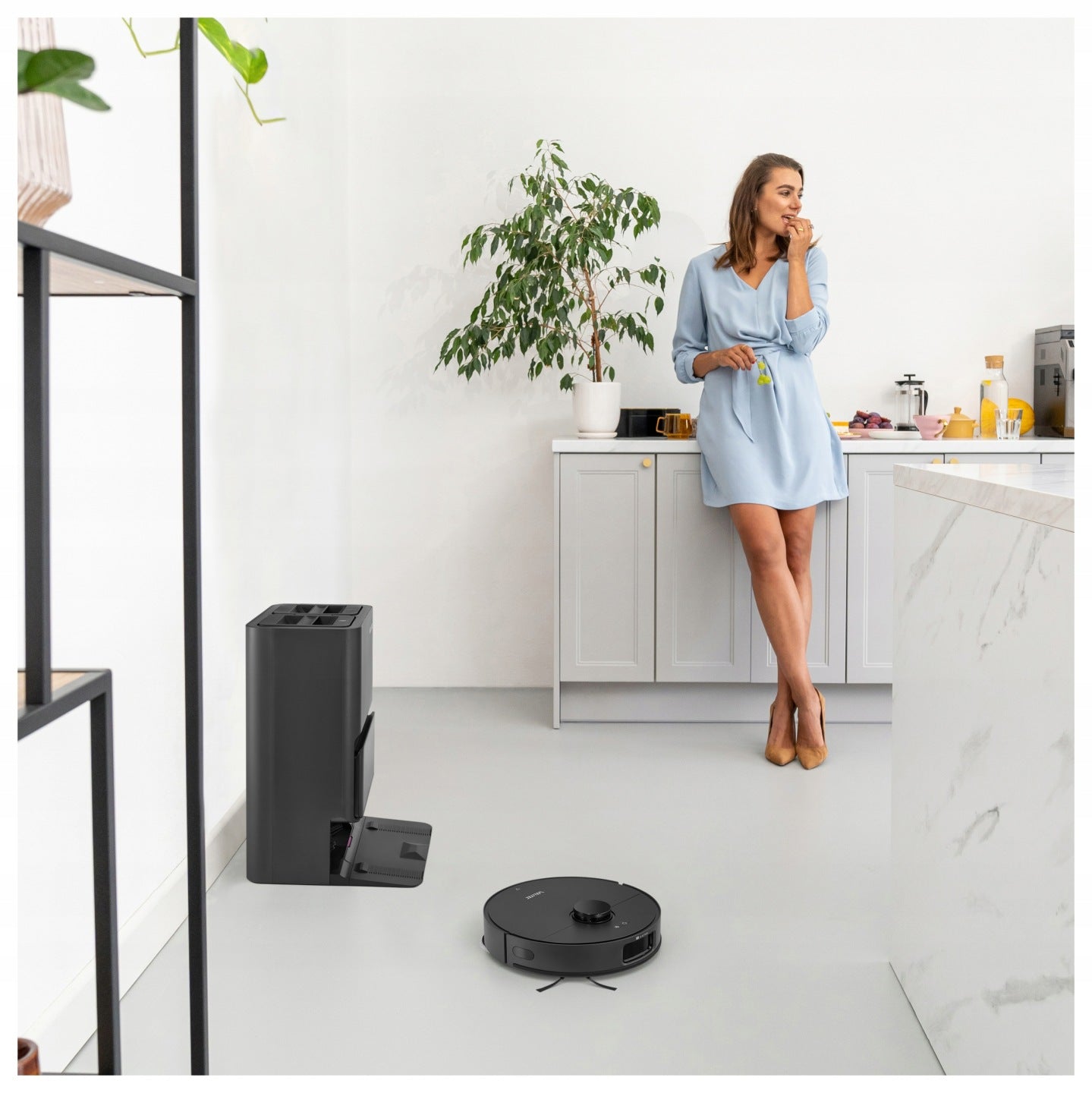 ROBOT SPRZĄTAJĄCY MOPUJĄCY WELLTEC R90 PRO + STACJA 5W1 + AKCESORIA