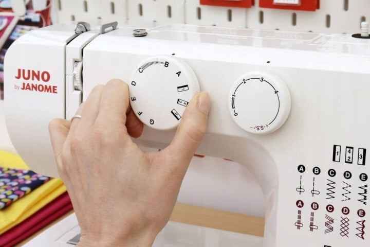 Janome REWELACYJNA domowa Maszyna do Szycia JANOME JUNO E1015 + GRATIS PORADNIK