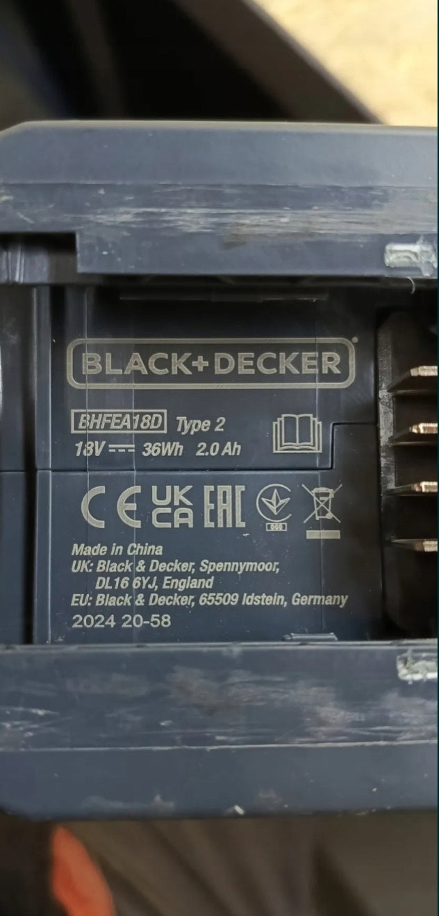 Odkurzacz ręczny Black Decker BHHV520BFP + końcówki
