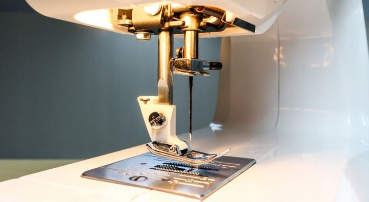 Janome REWELACYJNA domowa Maszyna do Szycia JANOME JUNO E1015 + GRATIS PORADNIK